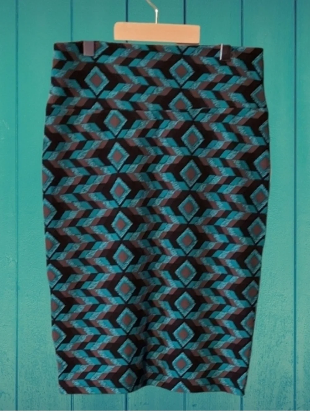 NWT LuLaRoe Black and Teal Cassie Patterned Pencil Skirt ~size SMALL